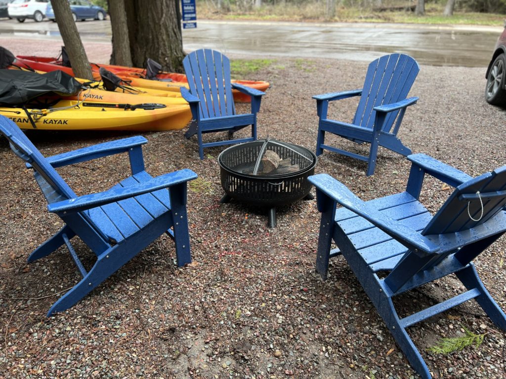 West Glacier Bear Cabin is a 2 bedroom 1 bath cottage in Apgar Village in West Glacier National Park. Great perks like kayaks and paddleboards and e-bikes on-site