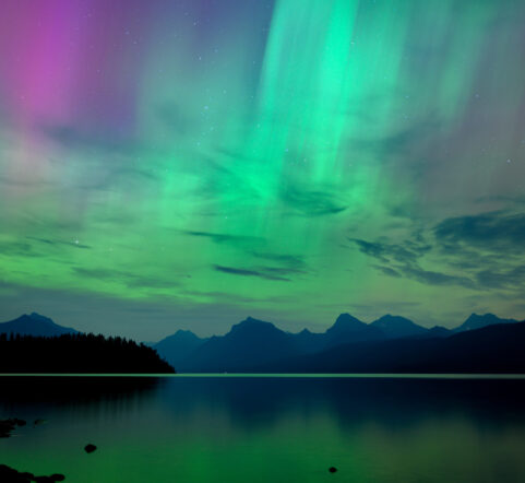You may be lucky to see the northern lights during your stay. Accommodations at West Glacier Bear Cabin. King bed, air conditioning, kayaks, paddleboards and e-bikes are all included in your stay and on-site for your unlimited use. At West Glacier Bear Cabin, you’re close to the trails and Lake McDonald. Enjoy this special 2 bedroom, 1 bath cabin in Apgar Village.